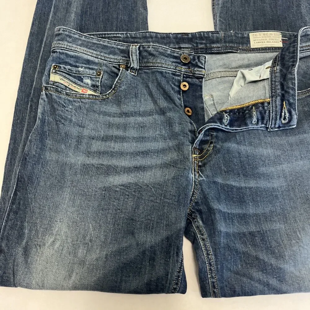 DIESEL Men's Larkee Relaxed Jeans Italy Button Fly Stretch Straight Leg 34x30